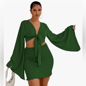 2 pc bell sleeve skirt set L/XL